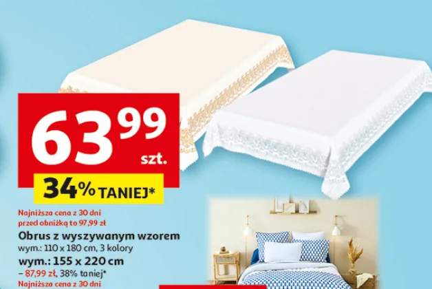 Obrus z wyszywanymi wzorem